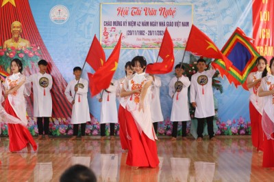 HỘI THI VĂN NGHỆ TRƯỜNG THCS ĐAN PHƯỢNG CHÀO MỪNG 42 NĂM NGÀY NHÀ GIÁO VIỆT NAM
